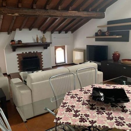 Daisy House: Nice Attic In The Historical Center 살로 외부 사진